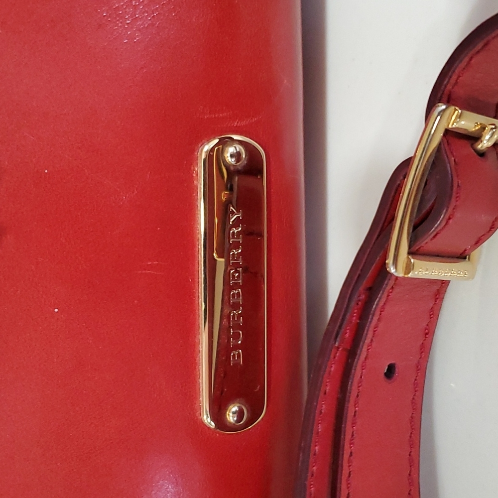 Authentic Burberry Red Leather Bag - Picture 2 of 6